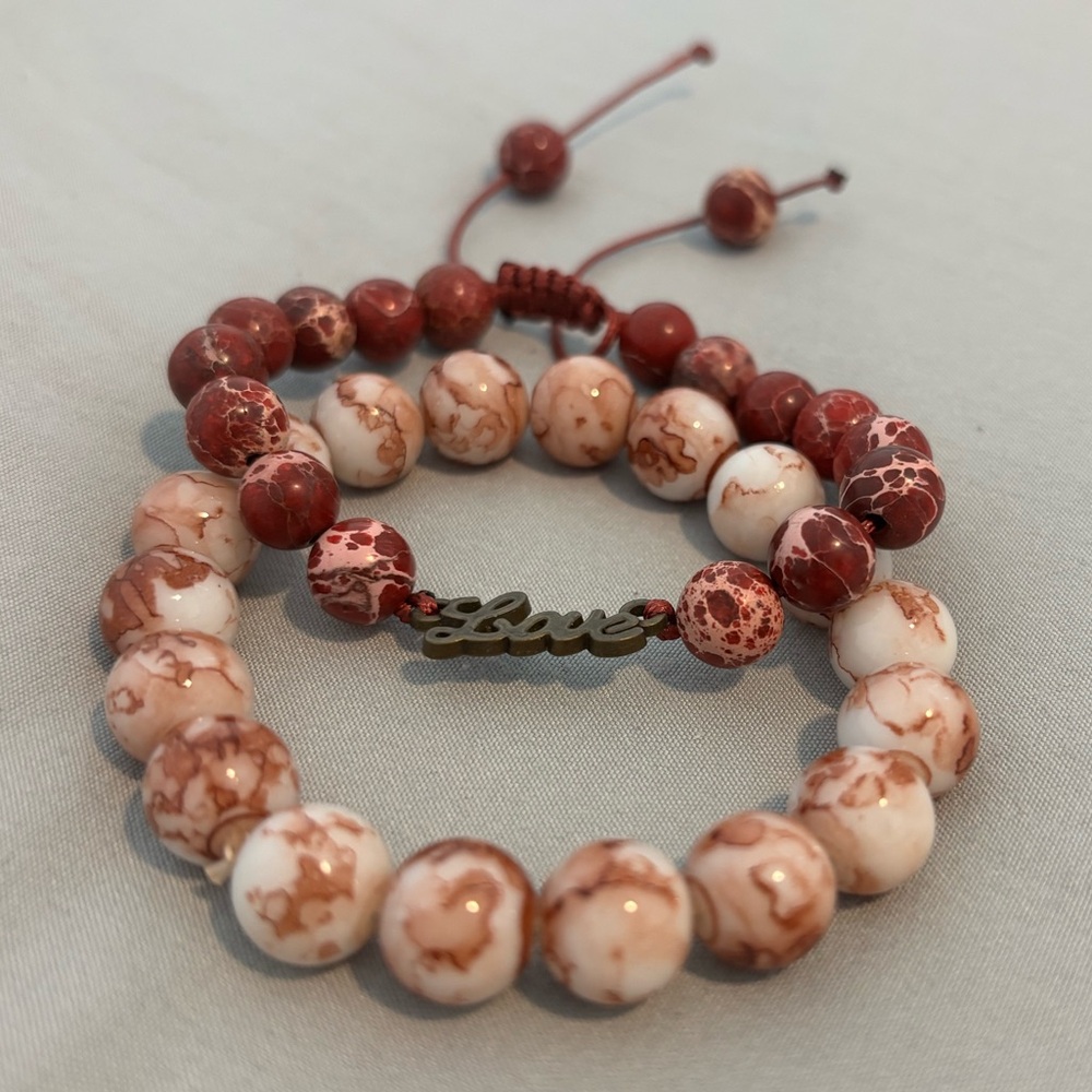 Chic Love Charm Bracelet Set - Marbled Red and Cream